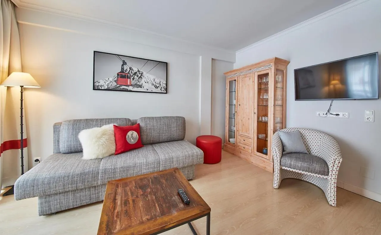 Apartment Hüttl Relax Appartements by HolidayFlats24 Saalbach Österreich